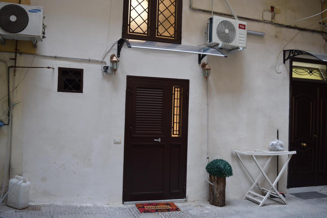 Ferienwohnung Nonnona House-Napoli Centro Exterior foto